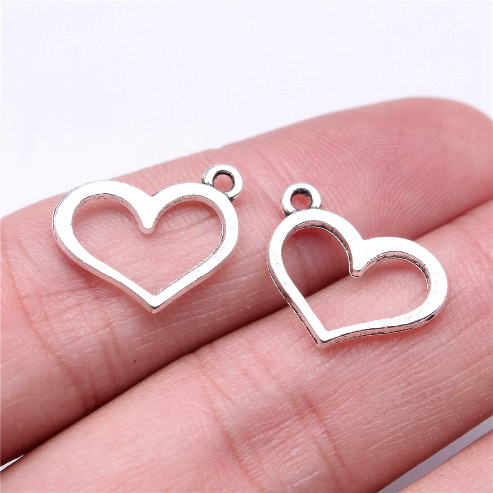 قلادة صغيرة على شكل قلب مجوف ب - مراجعة Jewelry Making For Couples وسعره